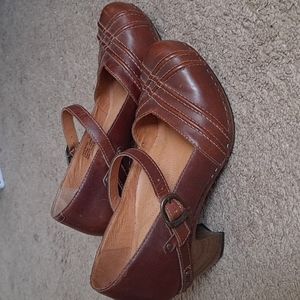 Dansko Reeny Mary Jane heels 38
